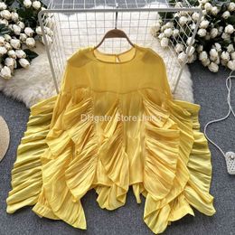 2024 Été Nouveau revers Blouses pour femmes Couleur Coumure Fleur Jacquard Puff Sleeve tricot Cropped Top Chic Flear Button Ruffle à manches longues