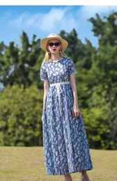 2024 Été Nouvelle taille plus robes pour femmes de style britannique à imprimé floral zipper zipper de longueur mince de robe de femme mince ss4118