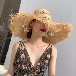 2024 Summer Raffia Sun Hats for Women Holiday Straw Sombrero Panamá Damas upf Viajes Beige Floppy Hat Beach Accesorios 240412