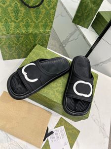 2024 zomer de nieuwste explosieve sandalen sponsplatform slippers serie Europese stijl dames