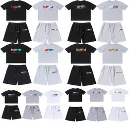 2024 Summer Trapstar Mens T-shirt Pantalon 2 pièces Ensembles Designer Rainbow Serviette Broderie Décodage T-shirts Hommes Noir Blanc Col Rond T-shirt