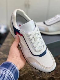 2024 Été Marche Hommes Bas Rouges Chaussures Casual Senior Fun Vieira Baskets Plates Classique Blanc Faible Bande Élastique En Cuir De Veau Designer Sport Tennis Baskets Skate Boîte À Chaussures