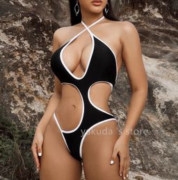 2024 Swimming Swiming Wear Luxury Designer Bikini Maillots de bain Triangle Pack de maillots de bain Split Corps Triangulaire Shell Solid Yakuda Couleur solide Sexy Sexy Femme's Split Body Swimsuit