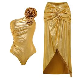 2024 Ensemble de maillot de bain 3D Fleur Golden Tissu de vacances Bikini Bikini Femmes de baignade de plage Monokini Two Piece 240412