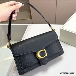 2024 Tabby Designer Bag Bolsas de hombro de lujo para mujer Dos tamaños de calidad superior Color sólido con cadenas Moda Quadrate Real Pickup Hebilla Gran capacidad