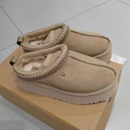 2024 Tasman Slippers Tazz mosterdzaad Kastanjebont Slippers Schapenvacht Klassiek Ultra Mini Platform Boot Winter Dames Heren Instappers Suède Bovenwerk Wol Herfst AAA