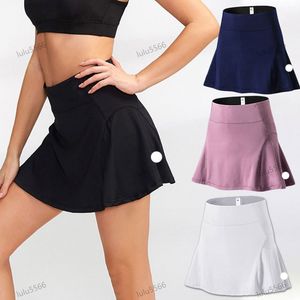 2024 Joupes de tennis jupe de yoga plissée Vêtements de gymnase Femmes Running Fitness Golf Pantalons Shorts sport arrière Pocket Pocket Zipper plissée Jupe courte neuvième