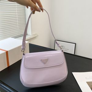 2024 La dernière mode de luxe et loisirs de la chaîne de cuir de grande qualité sac à épaule de la chaîne de cuir 24.4.6uun