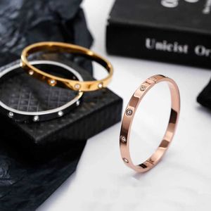 2024 Bracelet élastique à ongles fins pour hommes et femmes Luxe léger Haute qualité Incolore Eau Diamant Net Rouge Instagram Nouveau Design Or Rose Mode Simple