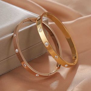 2024 Bracelet élastique à ongles fins pour hommes et femmes, ne se décolore pas, bracelet à boucle en or rose 18 carats, version coréenne, nouveau, personnalisé, célèbre sur Internet, hi