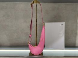 2024 Tip crossbody sac conçu un nouveau sac marque de luxe de luxe de créateur de créateurs armpits anglets sac à la mode de téléphone mobile pour femmes mini-sac polyvalent style explosif style