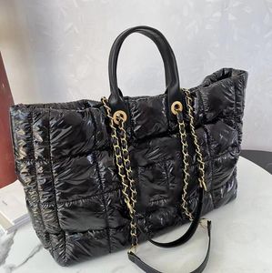 2024 TOP Bag Bolso acolchado suave y esponjoso para mujer 2023 Nueva moda Nylon Edredón Hombro Invierno Shopper Tote Mujer Grande acolchado soplado