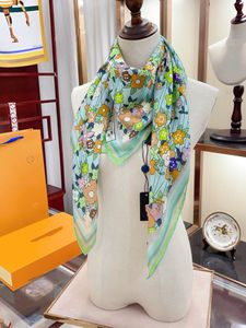 2024 Top Classic Brand V Pashmina Summer Designer Foulard en soie pour femmes Lettres Modèle de presbytie Doux Grand châle de luxe en mousseline de soie véritable étole en soie 7 A qualité M78655