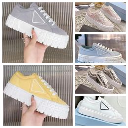 2024 Top Designer Shoes Sneakers Nylon Black Blue Casual Chaussures Brand Wheel Trainers Tolevas Femmes Sneake Fashion Platform Solid Solide Solite Outdoor Chaussures