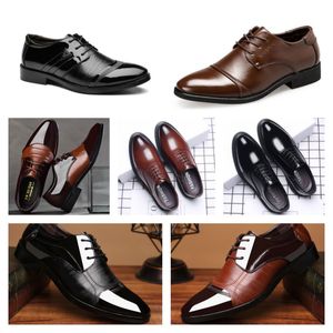 2024 Chaussures en cuir multi-style de créateur de luxe, chaussures décontractées noires pour hommes, chaussures habillées de grande taille, chaussures de mariage pointues