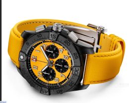 2024 Top Luxury Mens Watch Quartz Endurance Pro Avenger Chronograph 44 mm Montres de plusieurs couleurs