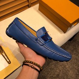 2024 Top Model Mannen Designer Loafers Kleding Schoenen Nieuwe Mode Casual Lederen Schoen Glanzend Leer Loafer Zwart Wit Sneakers maat 38-46