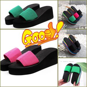 2024 Top Kwaliteit Gai Zomer Vrouwen Strand Slippers Schoenen Klassieke Dames Cool Platte Slipper Vrouwelijke Sandalen Schoenen Eur 35-43