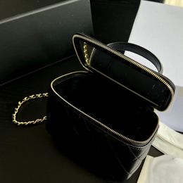 2024 Designer de qualité supérieure concepteur noir réel vanity vanité vanité cosmétique sac à main croix de chaîne d'épaule Mini sac à main d'embrayage avec boîte avec boîte