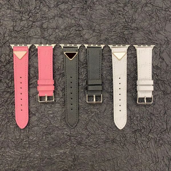 2024 Triangle Designer Leather Watch Band pour iwatch 8 7 6 5 4 3 SE 38 mm 40mm 41 mm Remplacez le bracelet de poigne