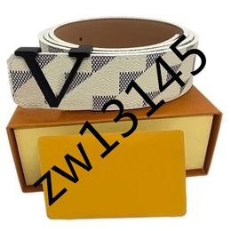 2024 V Ceintures Hommes Desinger Ceinture En Cuir Mode Femmes Accessoires Luxe Lettre Ceinture Grande Boucle En Or Haute Qualité Casual Sangle D'affaires AAAAA