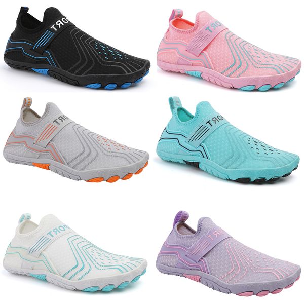 2024 Valentino Shoes Hommes Chaussures de plongée Natation Chaussettes de sports nautiques Pieds nus Hommes Femmes Sneaker Yoga Fitness Danse Natation Surf Plongée Snorkeling Chaussure