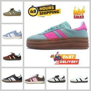 2024 Vegan OG Chaussures décontractées pour hommes Femmes Baskets de créateurs Scarlet Pink Cloud White Core Black Bonners Magic Beige Collegiate Green Gum Outdoor Flat Sports Sneakers