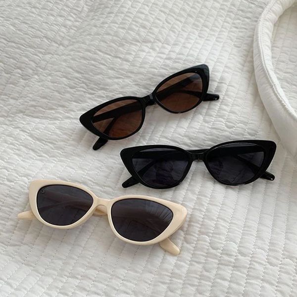 2024 Vintage Cat Eye Femmes Lunettes de soleil Small Frame Sun Glasses For Men Luxury Brand Design Extérieur Eyewear UV400 240510