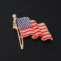 2024 Vintage Crystal Flag Brooch Pins Diamond Brooches For Women Universal 4.4X3.9Cm 0410 0603