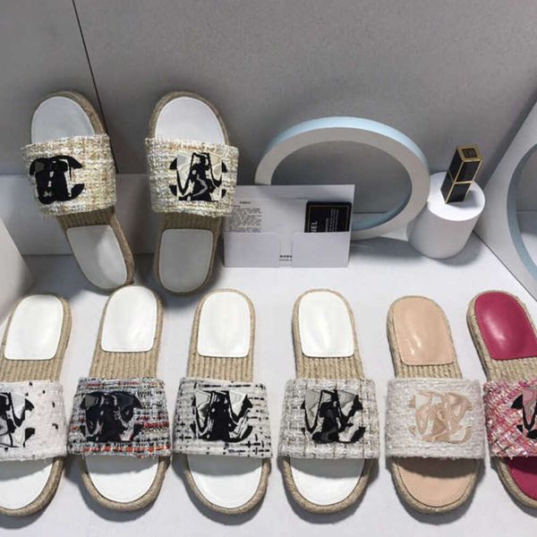 2024 Vintage Tweed Femmes Pantoufles Slide Sandales Designer Chaussures Dames Paris Tissé Herbe Slip On Flats Sandal Slides Outdoor Casual Home Tongs Beach Sneakers