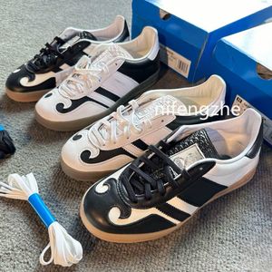 2024 Gales Bonner Indoor Gatsin Cream Core White Core Black Sporty Rich Skate Shoes Men Mujeres Sports Sports 36-45