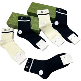 2024 Vente en gros - 5 paires de chaussettes pour hommes, couleur unie, coton, classique, chaussettes décontractées, été, automne, excellente qualité, respirante, chaussette masculine meias