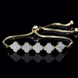 2024 Groothandel vrouwen 3 Een kubieke CZ Zirkoon tennisketen Crystal Fashion Jewelry vier blad klaverarmband