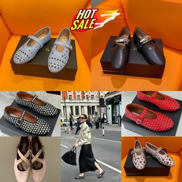 2024 avec boîte Designer Sandale Ballet Slipper Slider Drage Plat Chaussures Danse Femme Round Toe Righestone Boat Chaussures Riveted Buard Chaussures Taille 35-40