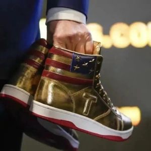 2024 avec Box T Trump Basketball Casual Chaussures The Never Surrender High-Tops Designer 1 TS Running Gold Custom Men Outdo Sneakers Comft Spt Trendy Lace-up