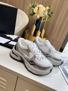 2024 Femme Designer Dernières chaussures papa chaussures décontractées Sneaker Nouveau Arrivée Taille 35-40