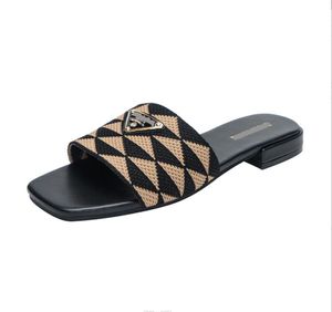 2024 Mujer Bordada Tela Diapositivas Zapatillas Multicolor Bordado Mules Mujer Inicio Chanclas Sandalias Casual Verano Cuero Plana Diapositiva Suela de Goma