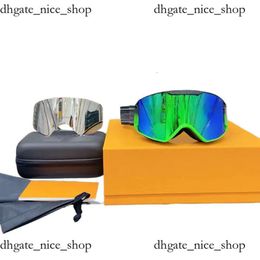 2024 Dames Designer Skibril Lunette Reality Brillen Heren Dames Verstelbare Luxe Grote Brillen Bril Volledig Frame Met Magnetische Bril Valentino 519