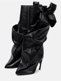 2024 Femmes Mesdames Généralités en cuir en cuir spécial Pildage de chevaliers pointus en cuir Spécial Gladiator Casual The Catwalk Shoes Bowtie Taille 34-44