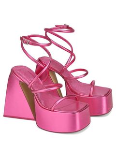 2024 Dames dames echt echt leer 13,5 cm hoge hakken zomer sandalen 4.5 cm platform trouwjurk diamant sexy schoenen één lijn gespog smalband stevige maat