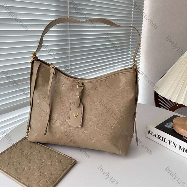 2024 Mujeres Bolsos de lujo Bolsas de playa Bolsas de playa de alta calidad Camiseta Hombro Grande Tote With Chain Canvas Shopping Bag 2023