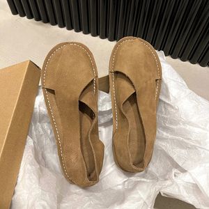 2024 Chaussures pour femmes sandales plates bas baskets gladiateurs décontractés Barefoot Barers Slipon Summer Spring confortable sur promotion 240420