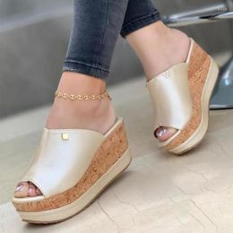 2024 femmes Solide Mode Sandales Couleur Compensée Peep Toe Pantoufles pour L'été Femme En Plein Air Plage Décontracté Confortable Chaussures 20908