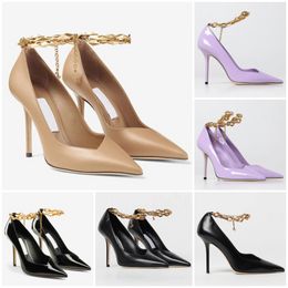 2024 Femmes Summer Walk Designer Robes Chaussures Diamond Talura High Heel Sandals Shoe Pumps Pospeaux d'orteil avec chaîne dorée Stiletto Talons Party Boîte de sandale de marche noir