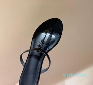 Sandales en cuir véritable pour femmes, hommage avec lettres, boucle en métal, chaussures de plage, tongs, 2024