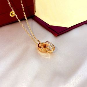 2024 Collier pour femme pour femme amour bijoux pendentif en or double anneau en acier inoxydable bijoux mode anneaux entrelacés ovales colliers de chaîne claviculaire designerQ16