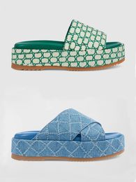 2024 dames platform sandalen platte pantoffels blauwe denim sandaal Denim Crisscross Platform Slides Angelina Canvas Slips op loafers