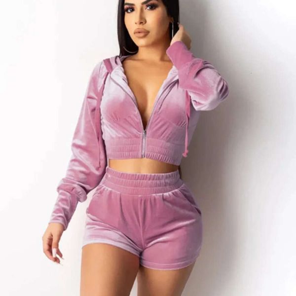 2024 Femmes Survêtements Velour Femmes Deux Pièces Ensemble Veste À Capuche À Fermeture Éclair Crop Top Avec Short Costume Juicy Coutour Veet Ensembles Tenues kuggi886