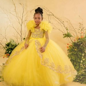 2024 Geel bloemenmeisje jurken meisjes verjaardagsfeestje jurk lange pet mouwen gelaagde tule kanten koningin prinses jurken voor Afrikaanse zwarte kleine meisjes f119