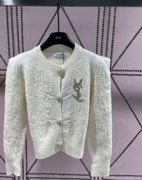 Cardigan tricoté artisanal froissé, poitrine, accessoires de travail lourd, mode tempérament polyvalent, nouvelle collection automne 2024, Top22